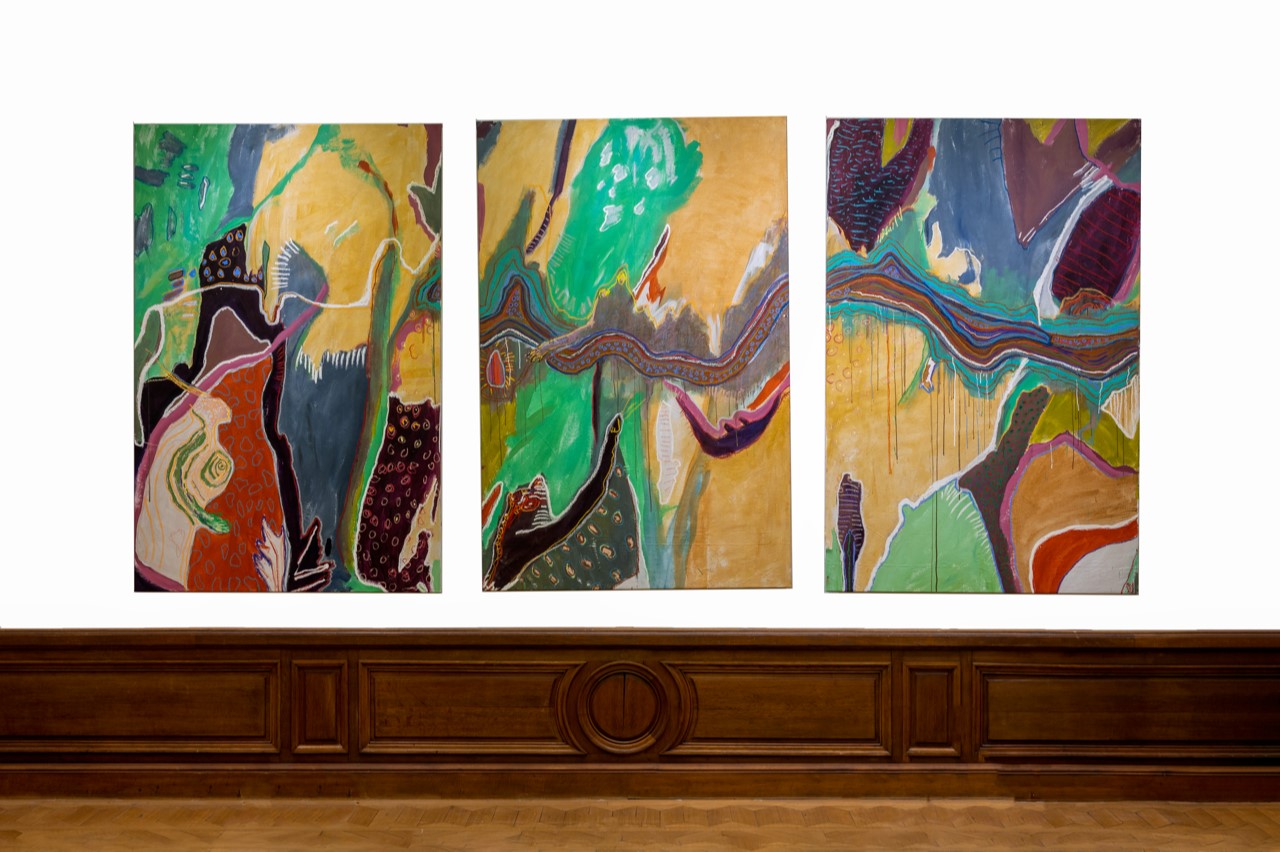 Anne Jeu, Triptyque. Acrylique, pastel gras, cendres, 207 x 408 cm. © DR
