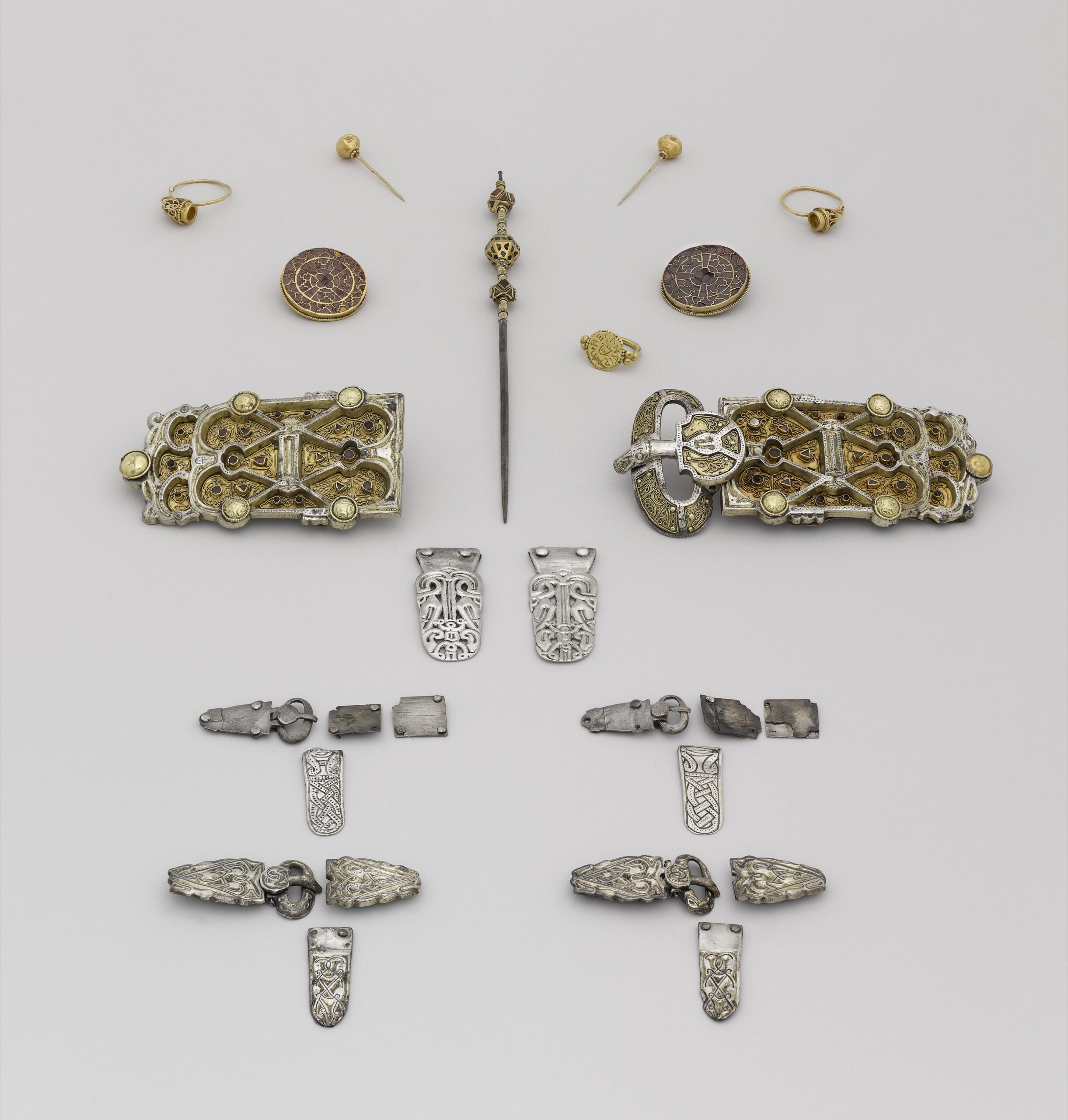 Bijoux de la reine Arégonde. © RMN-Grand Palais (musée d'Archéologie nationale) / Franck Raux