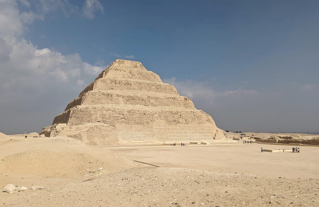 La pyramide de Djéser, la toute première pyramide égyptienne. © Franck Monnier