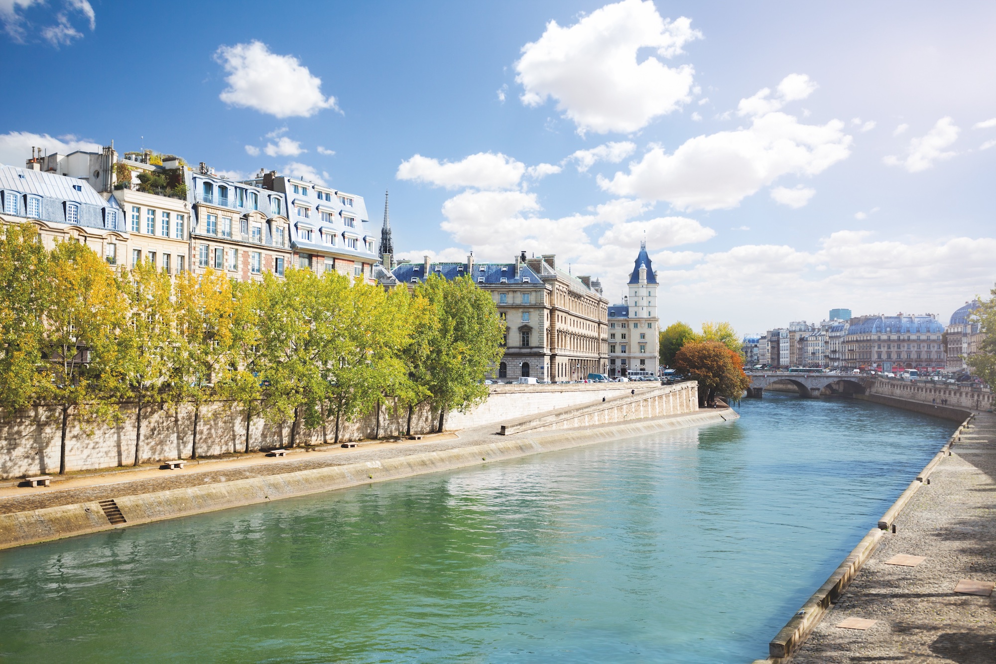 Les berges de la Seine à Paris. © Sergey Novikov, Adobe Stock