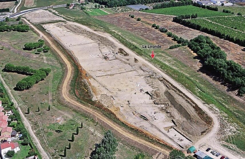 Le village indigène du premier Âge du fer de la Cougourlude, prédécesseur de l’agglomération côtière indigène de Lattes (Hérault).