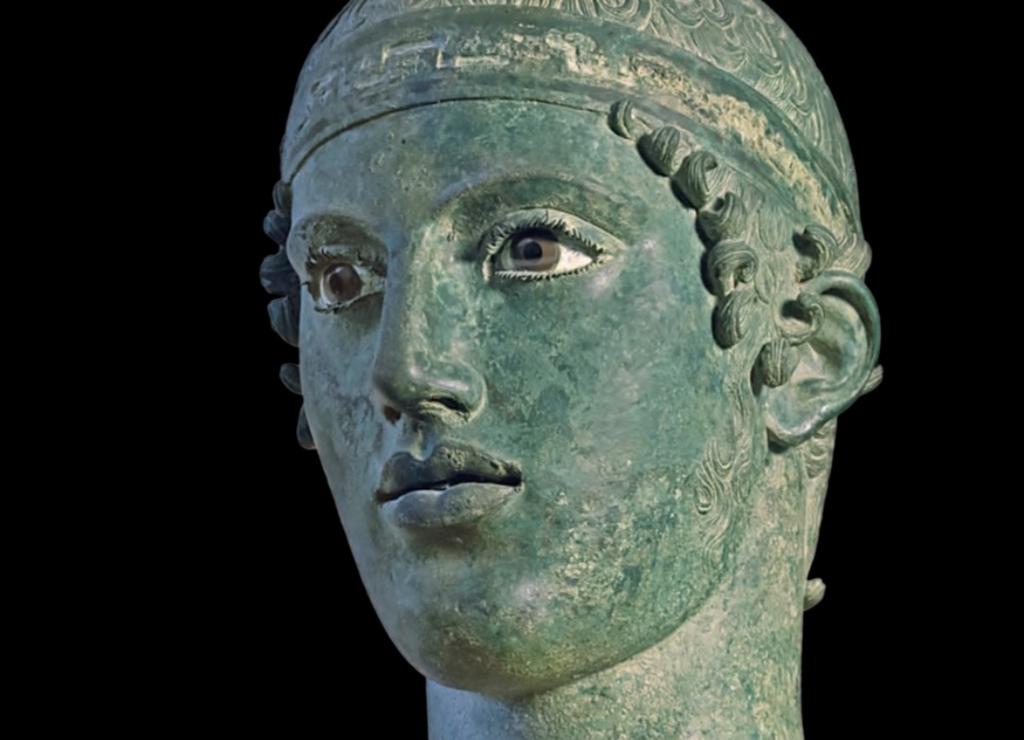 Sculpture de l'Aurige de Delphes (détail), vers 470 avant notre ère. Bronze.