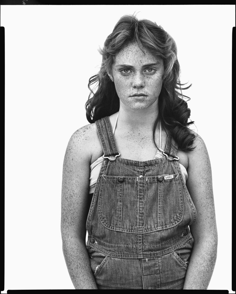 preview__richard-avedon-sandra-bennett-12-ans-rocky-ford-colorado-23-aout-1980-photographie-american-west-fondation-henri-cartier-bresson-paris.jpg
