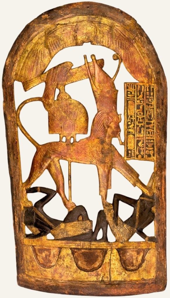 preview__tombe-toutankhamon-vallee-rois-kv-62-caire-grand-musee-egyptien-bouclier-ceremoniel.jpg