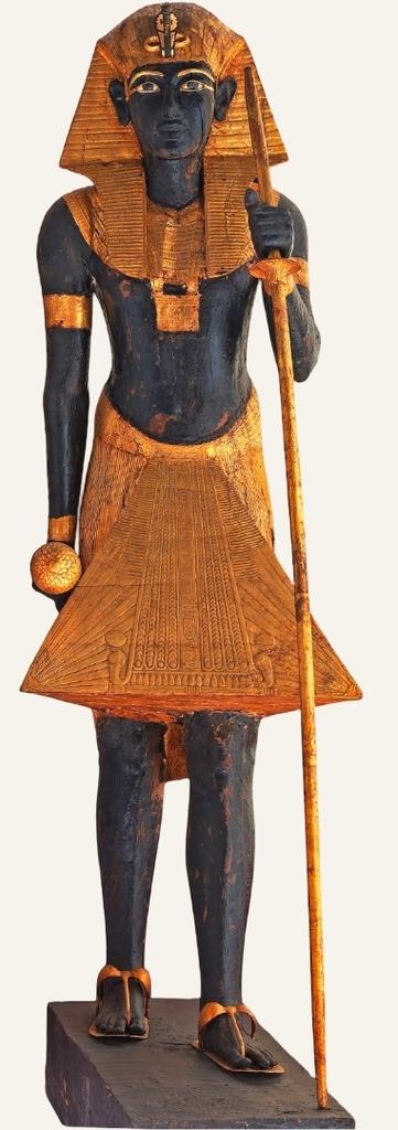 preview__tombe-toutankhamon-vallee-rois-kv-62-caire-grand-musee-egyptien-statue-roi-garde.jpg