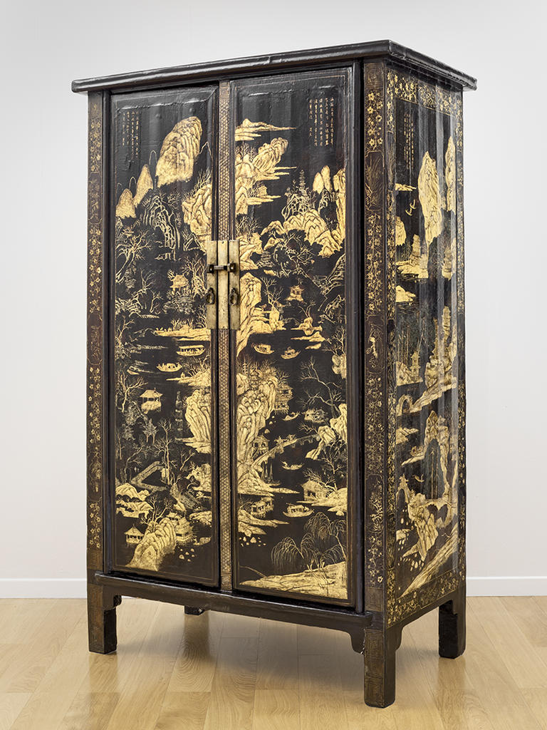 preview__armoire-bois-laque-dore-dynastie-qing-musee-georges-labit-donation-simone-brunau.jpg