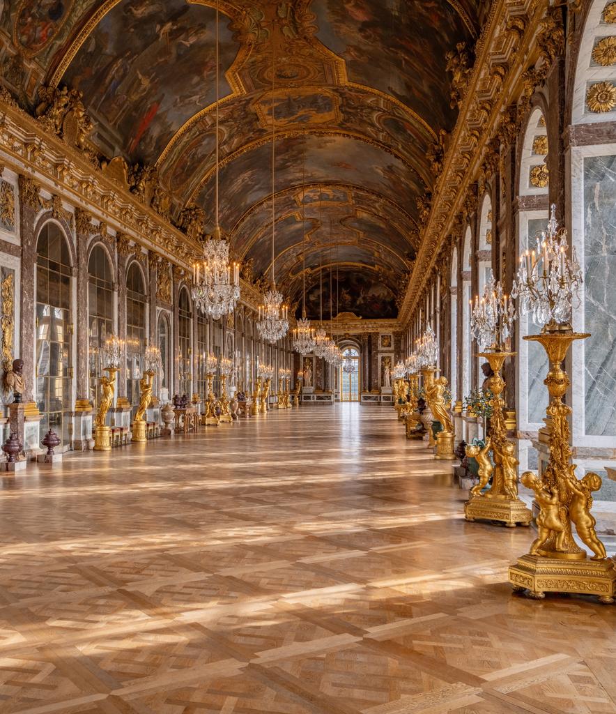 preview__galerie-des-glaces-versailles-lustres-septembre-2025-detail.jpg