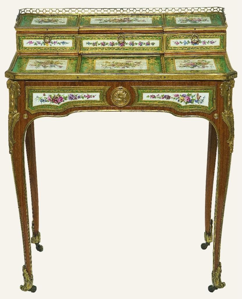 preview__martin-carlin-table-gradin-bonheur-du-jour-vers-1766-1770-chene-placage-bois-rose-erable-ebene-amarante-bronze-cisele-dore-porcelaine-sevres-paris-musee-nissim-de-camondo.jpg