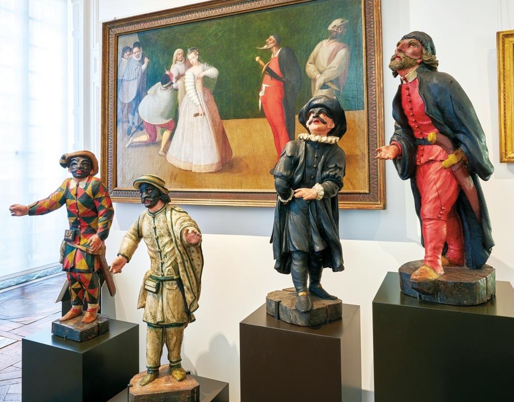preview__musee-carnavalet-paris-presentation-figurines-commedia-dell-arte.jpg