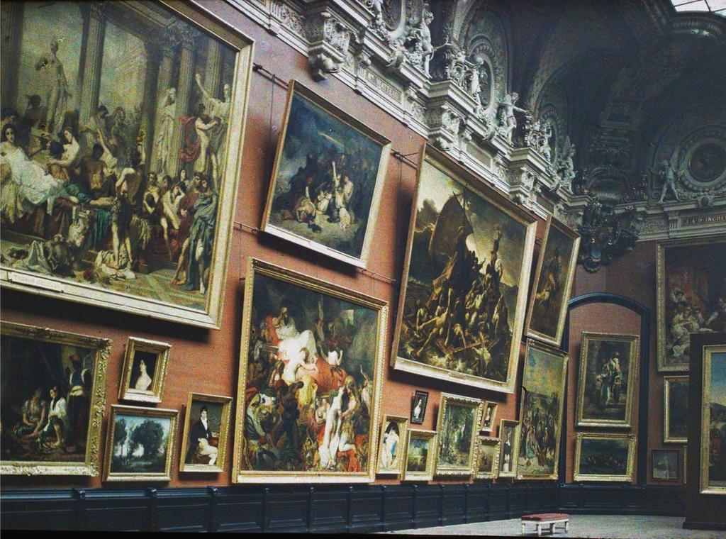 preview__musee-louvre-vue-salle-etats-5-septembre-1921-autochrome-boulogne-billancourt-archives-planete-musee-departemental-albert-kahn.jpg