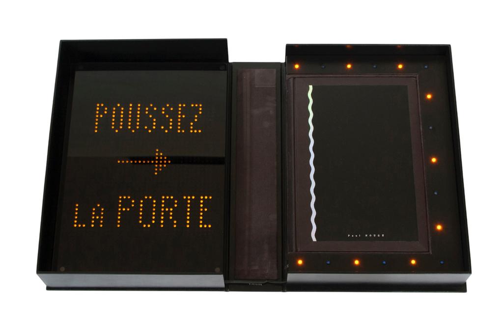 Paul Nougé, La musique est dangereuse, Didier Devillez éditeur, édition originale, n° 50/50, 2001. Bradel demi-cuir de Tatsuya Inuikawa