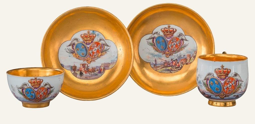 preview__tasse-chocolat-bol-the-soucoupes-service-heraldique-dore-reine-marie-leszczynska-meissen-1737-munich-trias-art-experts-galerie-aveline-parcours-ceramique-arts-du-feu-paris-carre-rive-gauche-rive-droite.jpg