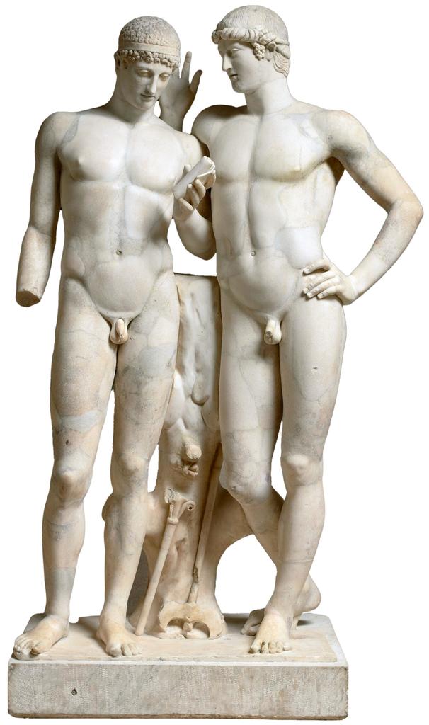 Groupe statuaire d’Oreste et Pylade, d’après un original attribué à Stéphanos de l’atelier de Pasiteles. Ier siècle de notre ère. Paris, musée du Louvre.