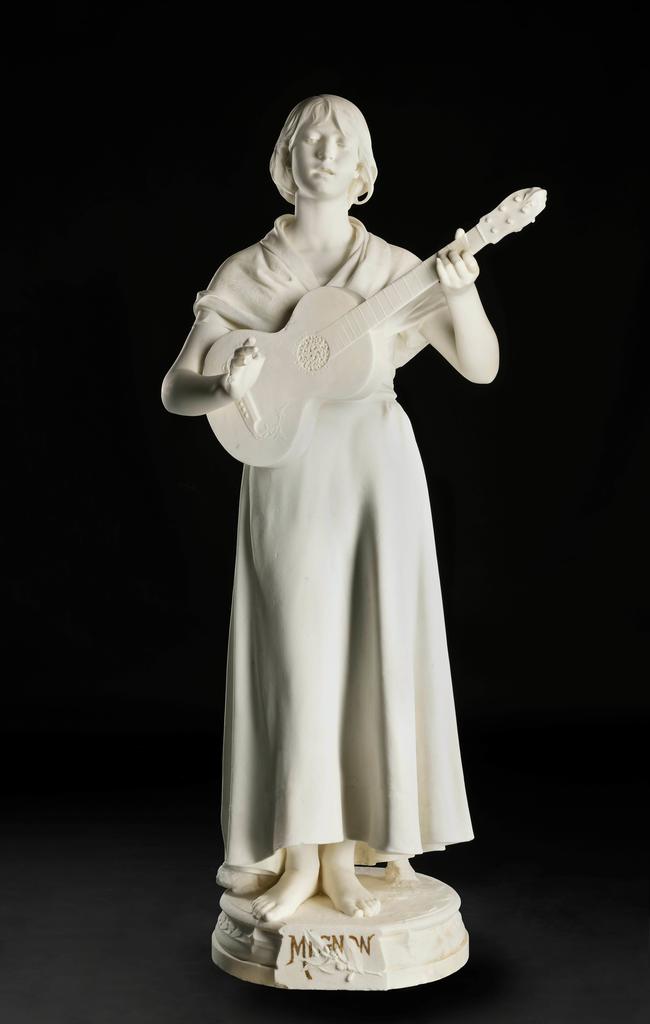 Jean Dampt (1854-1945), Mignon, 1882-1883. Marbre. Dijon, musée des Beaux-Arts.