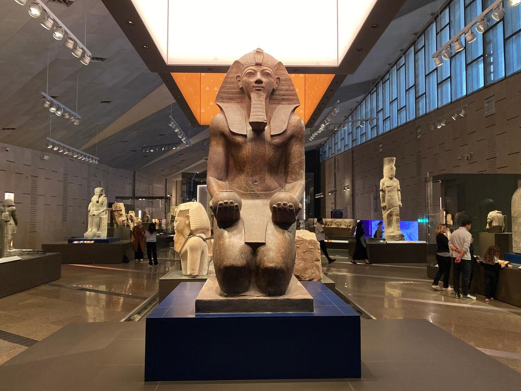 preview__statue-hatshepsout-grand-musee-egyptien.JPG
