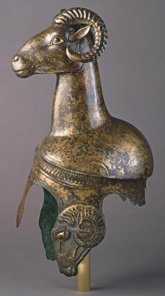 preview_casque-bronze-belier-metaponte.jpg